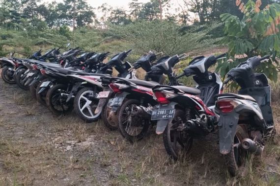 Diduga Bodong, Belasan Sepeda Motor Ini Diamankan Polisi - JPNN.COM
