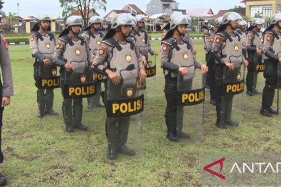 Seribu Polisi Dibantu TNI Siap Kawal Demo 11 April di Riau - JPNN.COM