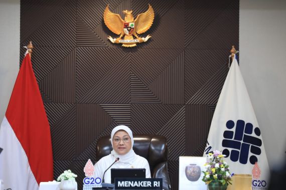 Menaker Ida Fauziyah Beber Upaya Kemnaker Melindungi Pekerja Perempuan - JPNN.COM