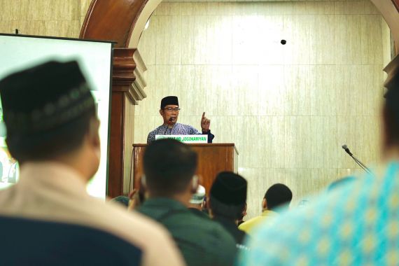 Survei Capres 2024 Terbaru: Disukai Publik, Ridwan Kamil Nilai Kinerjanya Diapresiasi - JPNN.COM
