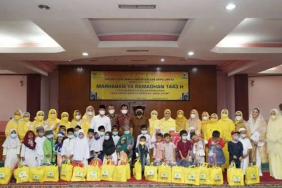Santuni Ratusan Anak Yatim Piatu, IIFPG Berharap Kinerja Legislator Golkar Penuh Berkah - JPNN.COM