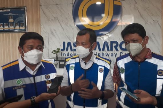 Jelang Mudik Lebaran 2022, Ini Daftar Titik Lokasi Kepadatan di Tol Jakarta-Cikampek - JPNN.COM