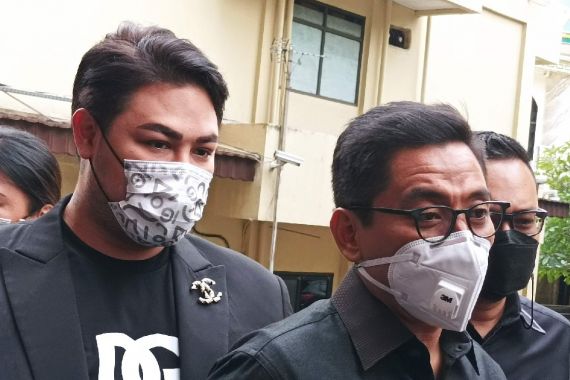 Ivan Gunawan Bawa Koper Hitam ke Bareskrim, Apa Isinya? - JPNN.COM