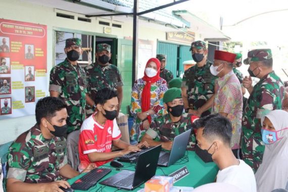 Jenderal Utusan Panglima TNI Sampai Keluar Markas, Pastikan Bantuan Presiden Tak Menyimpang - JPNN.COM