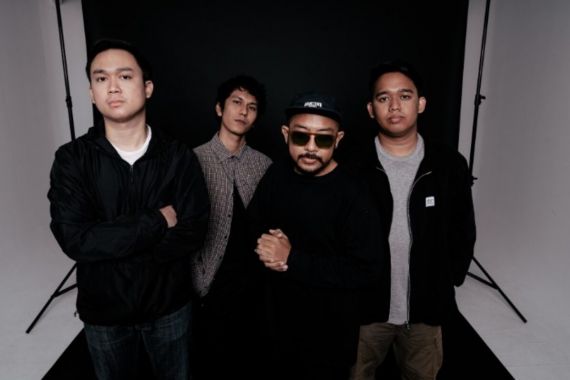 Dibantu Charita Utami, Hursa Rilis Mini Album Acoustic Strings Version - JPNN.COM