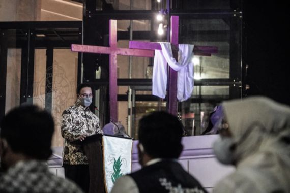 Menghadiri Paskah di GPIB Immanuel, Gubernur Anies Baswedan Berpesan Begini - JPNN.COM