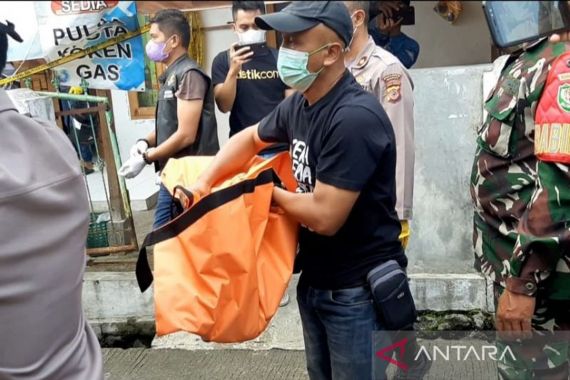 Usut Kematian Ibu dan 2 Anaknya di Garut, Polisi Dalami Keterangan Sejumlah Saksi - JPNN.COM