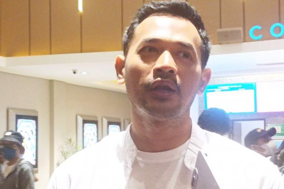 Jadi Istri Oka Antara di Film, Hesti Purwadinata Incar Adegan di Kamar - JPNN.COM