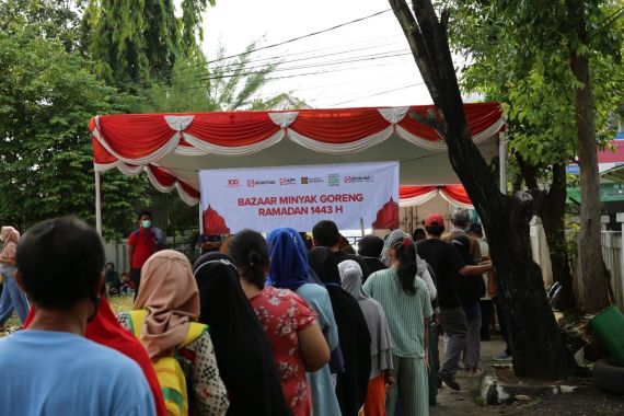 Hari Ini Masih Ada Bazar Minyak Goreng Murah, Lumayan Bun - JPNN.COM