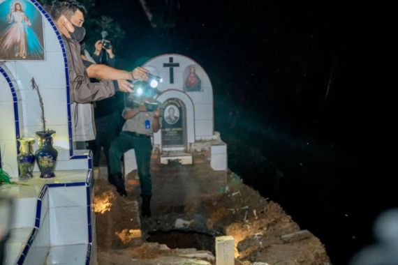 Puluhan Makam di TPU Kristen Medan Rusak, Dua Hilang - JPNN.COM