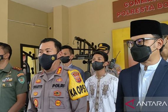 Viral, Warga Mengadu ke Presiden Pamannya Ditahan, Kapolresta Bogor Kota Klaim Begini - JPNN.COM