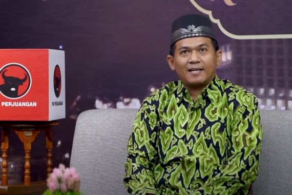 KH Wahab Chasbullah Pencipta Ya Lal Watan dan Pendamping Bung Karno dalam Nasakom - JPNN.COM