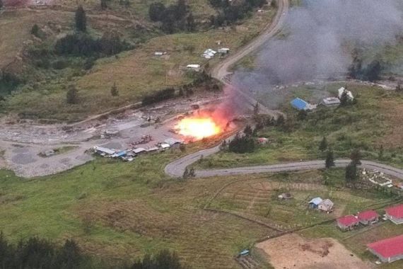 Makin Ngeri, KKB Tembak Pesawat pada Jumat Pagi - JPNN.COM
