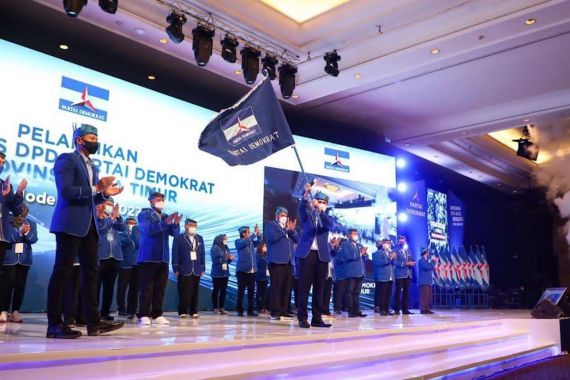 Solid Dukung Keputusan AHY, 38 DPC Demokrat Se-Jatim Hadiri Pelantikan Emil Dardak - JPNN.COM