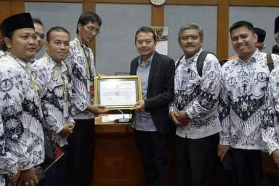 Pemda Lelet Terbitkan SK PPPK, Negara Berpotensi Dirugikan Rp 871 Miliar per Bulan - JPNN.COM