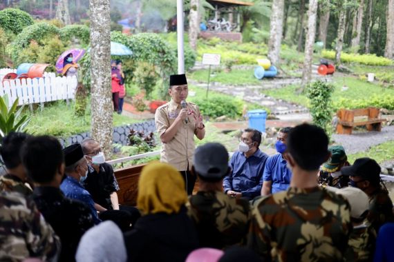 Mengabuburit di Taman Genilangit, Ibas Terus Mendorong Desa Wisata Makin Berkembang - JPNN.COM