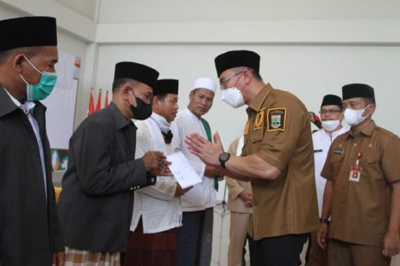 Hamdalah, Ribuan Pegawai Honorer di Daerah ini Menerima THR, Provinsi Lain? - JPNN.COM