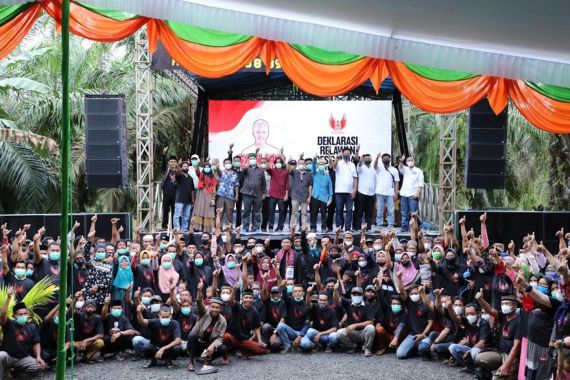 Sukarelawan Desa di Lampung Dukung Ganjar Jadi Presiden Karena Sudah Berjasa - JPNN.COM