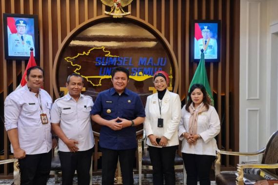 Gubernur Sumsel Apresiasi Kerja Cepat Anak Buah SYL dalam Menjaga Stok Pangan - JPNN.COM
