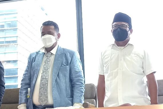 IPW Yakin Fahmi Alamsyah Tak Terlibat Penyusunan Skenario Pembunuhan Brigadir J, tetapi - JPNN.COM