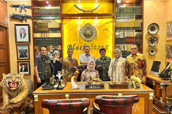 Ketua MPR Dukung Mochtar Kusumaatmadja Dianugerahi Gelar Pahlawan Nasional - JPNN.COM