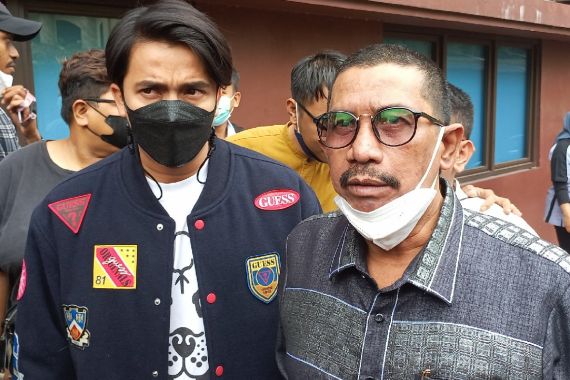 Billy Syahputra Diperiksa Kasus DNA Pro, Pengacara: Tak Ada Keterkaitan dengan Bisnis Itu - JPNN.COM