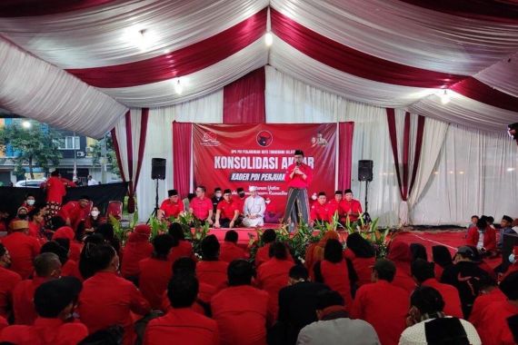 Kumpulkan Ratusan Kader, Bung Klutuk Ingin Tangsel Cetak Sejarah Baru untuk PDIP - JPNN.COM