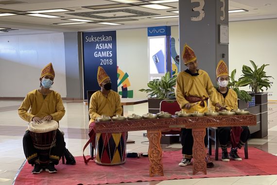 Mudik Lebaran, Perantau Minang Disambut Alunan Talempong - JPNN.COM