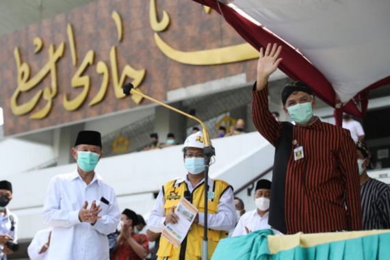 Panitia: Warga yang Ingin Salat Idulfitri di Simpang Lima Sudah Lakukan Ini dari Rumah - JPNN.COM