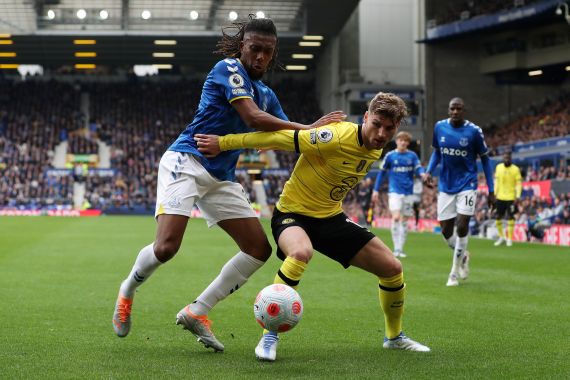Diwarnai Hujan Kartu Kuning, Chelsea Meringis di Markas Everton - JPNN.COM