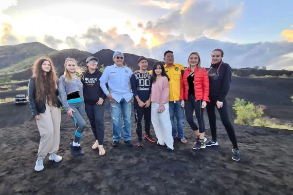 Ketua MPR Dorong Potensi Wisata Black Lava Adventure Gunung Batur Bali - JPNN.COM