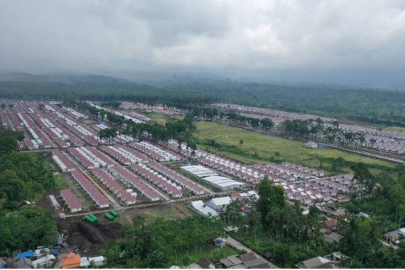 Alhamdulillah, Warga Terdampak Erupsi Gunung Semeru Sudah Bisa Lebaran di Rumah Baru - JPNN.COM