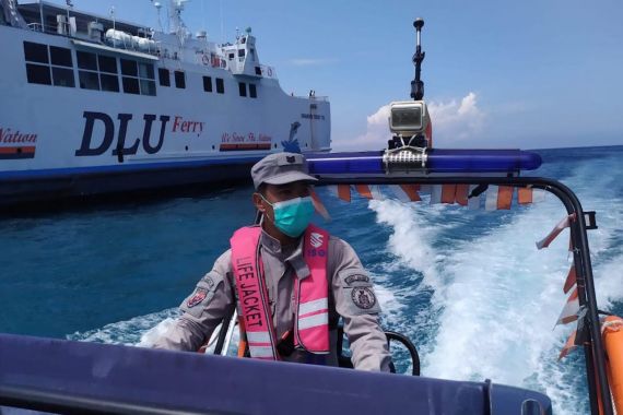 Bakamla RI Amankan Jalur Mudik Lebaran di Perairan Karangasem Bali - JPNN.COM