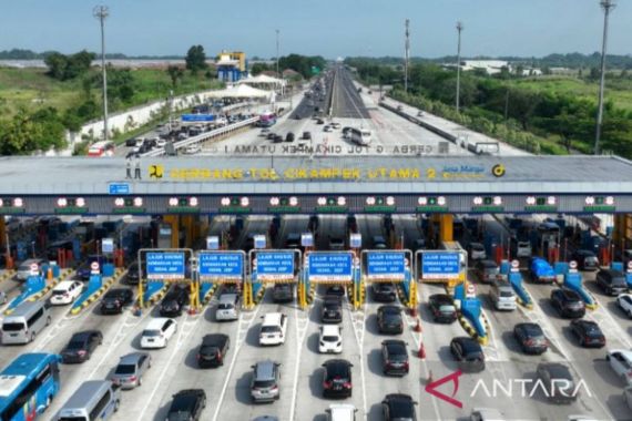 One Way dan Contraflow Diterapkan Lagi di Tol Jakarta-Cikampek - JPNN.COM