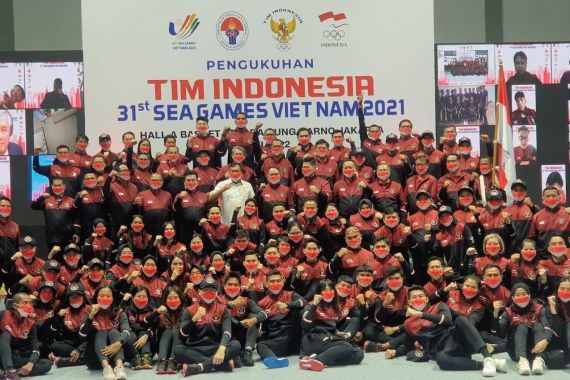 Menpora Amali Pimpin Upacara Pengukuhan Kontingen SEA Games 2021 - JPNN.COM
