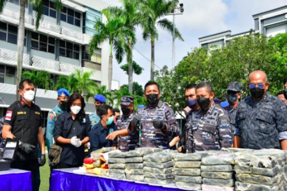 TNI AL Gagalkan Penyelundupan 179 Kg Narkoba Bernilai Rp 1,25 Triliun - JPNN.COM