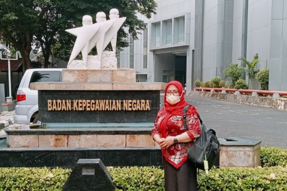 Ratusan Peserta CPNS 2013 dari Honorer K2 Belum Terima SK, Pemda Malah Cuek, Aneh! - JPNN.COM