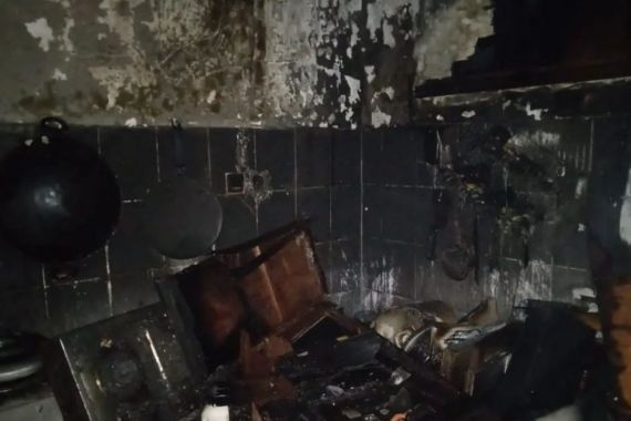 Kebakaran Rumah di Bekasi, Warga Harap Simak Penyebabnya - JPNN.COM