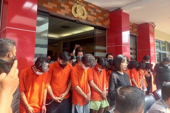 9 Begal Terhadap 2 Anggota TNI Ditangkap, Lihat Tuh Tampangnya, Ada 3 Remaja - JPNN.COM