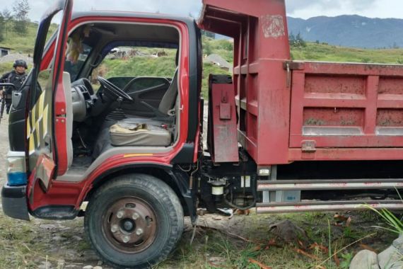 TNI-Polri Masih Cari Keberadaan Nober Korban Penembakan KKB di Puncak Papua - JPNN.COM