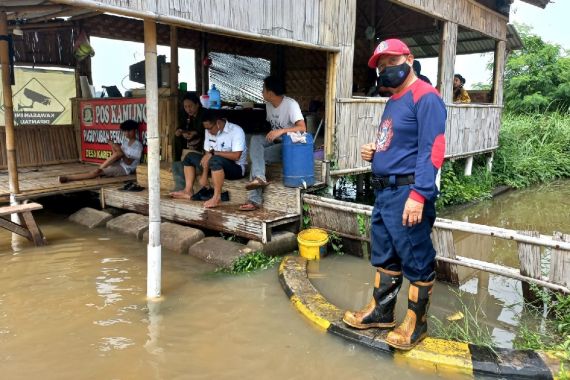 Astaga, Banjir Melanda Perumahan di Tangerang, Begini Penampakannya - JPNN.COM