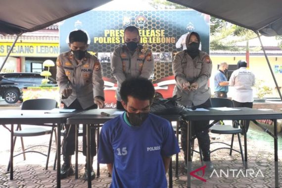 Bikin Resah Warga, Orang Ini Sudah Ditangkap Polisi - JPNN.COM