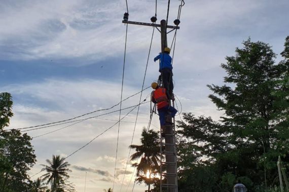 PLN Terangi 560 Permukiman di Wilayah Terpencil Sulawesi Selatan - JPNN.COM