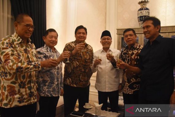 Golkar, PPP dan PAN Membangun Koalisi, Nyarwi: Memberikan Warna Baru di Pilpres 2024 - JPNN.COM