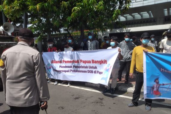 Aliansi: Penolak DOB Tidak Suka Orang Asli Papua Sejahtera - JPNN.COM