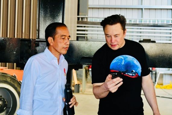 Elon Musk Merasa Terhormat Diundang Jokowi, Janji Hadir ke Indonesia Akhir Tahun Ini - JPNN.COM