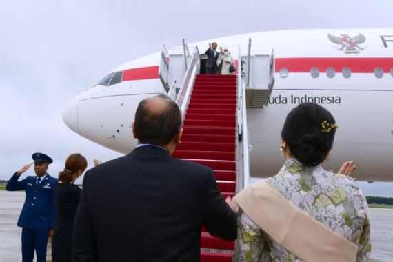 Sosok Ini Melepas Kepulangan Jokowi ke Indonesia di Washington - JPNN.COM