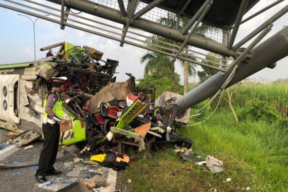 Kecelakaan Maut di Mojokerto Tewaskan 14 Orang, Mabes Polri Turun Tangan - JPNN.COM