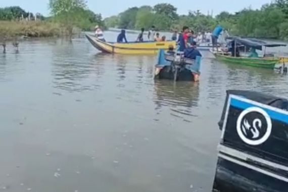 Marimin Hilang Diseret Buaya Saat Menjala Ikan di Sungai - JPNN.COM