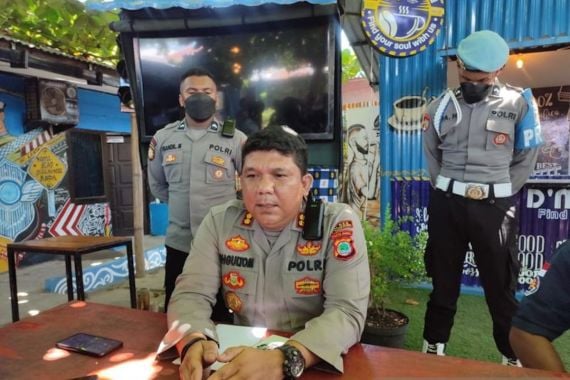 Polres Manokwari Tahan 5 Oknum Polisi yang Mengeroyok Warga - JPNN.COM